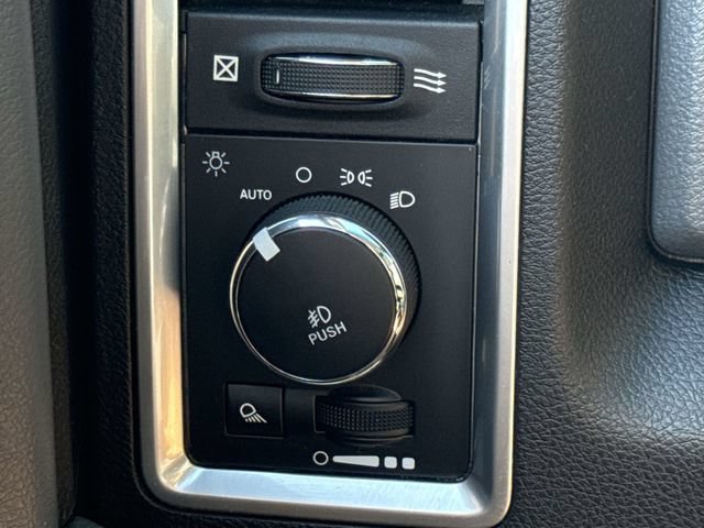 Used 2019 RAM 1500 Warlock AWD/4WD image 16