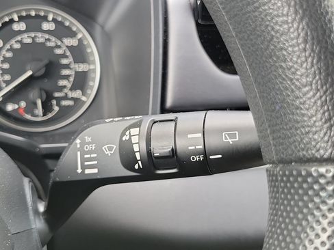 Used 2026 Mitsubishi Outlander ES FWD image 33