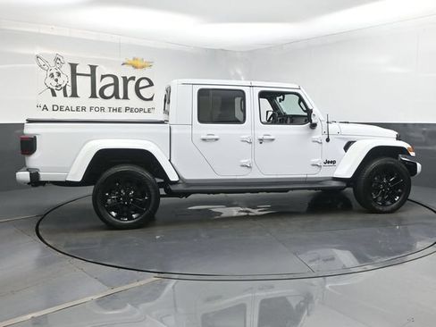 Used 2023 Jeep Gladiator Overland AWD/4WD image 35