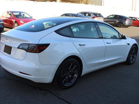 Used 2023 Tesla Model 3 Standard Range image 8
