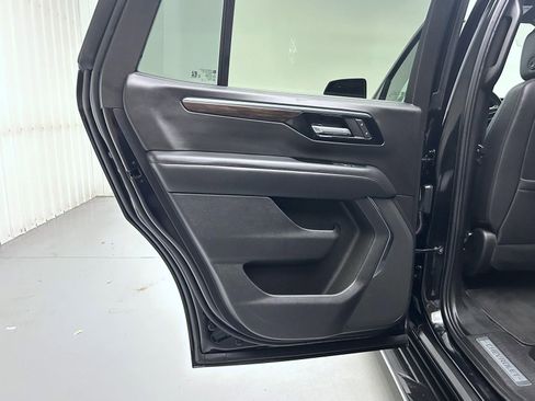 Used 2025 Chevrolet Tahoe LT image 21