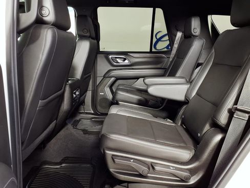 Used 2021 Chevrolet Tahoe LT w/ LT Signature Package image 8