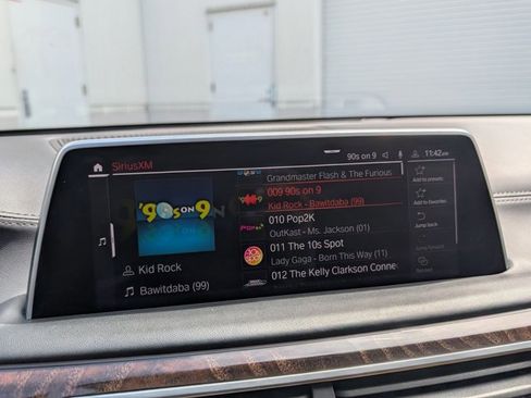 Certified 2022 BMW 750i xDrive w/ Executive Package AWD/4WD image 14