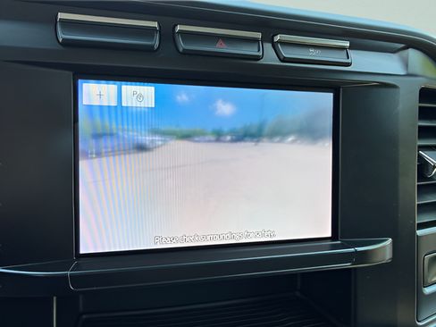 Used 2023 Ford F350 XLT w/ XLT Value Package AWD/4WD image 8