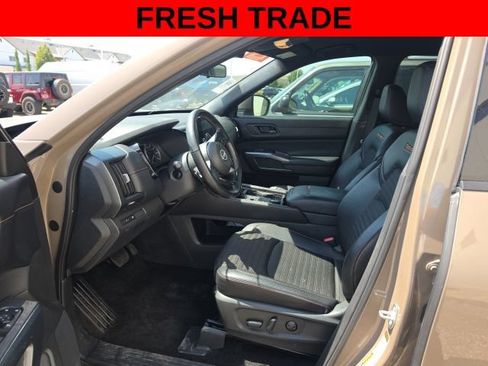 Used 2024 Nissan Pathfinder Rock Creek AWD/4WD image 8
