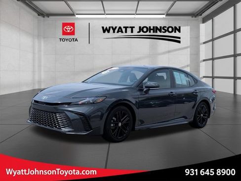 Used 2026 Toyota Camry SE FWD image 1