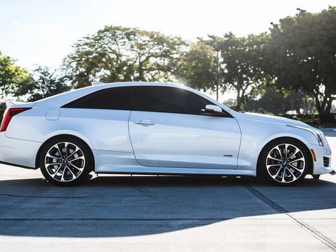 Used 2016 Cadillac ATS V w/ Carbon Fibre Package RWD image 6