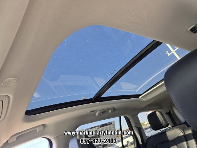 New 2026 Lincoln Aviator AWD image 8