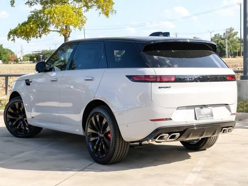 New 2026 Land Rover Range Rover Sport Dynamic SE AWD/4WD image 11