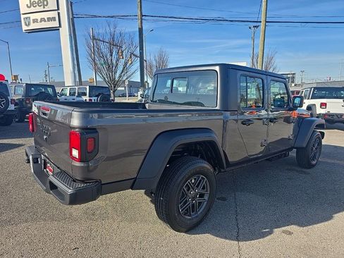 New 2026 Jeep Gladiator Sport AWD/4WD image 3
