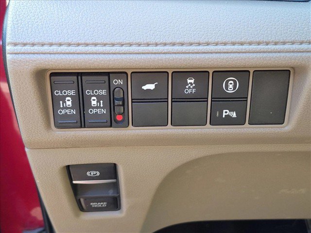 Used 2023 Honda Odyssey Touring image 18