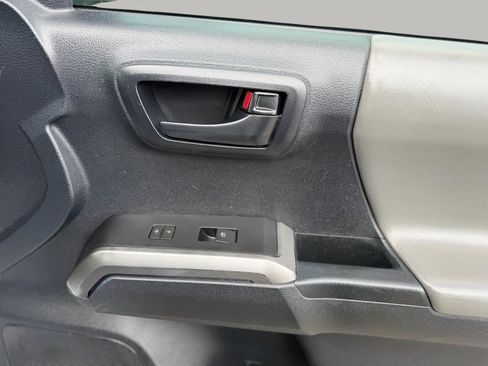 Used 2021 Toyota Tacoma SR5 image 23