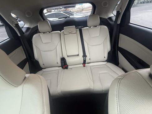 Used 2022 Ford Edge Titanium w/ Equipment Group 301A image 16