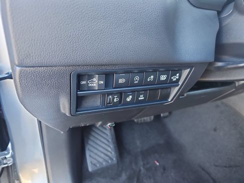 Certified 2026 Toyota Tundra Limited AWD/4WD image 19