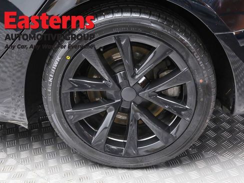 Used 2023 Tesla Model 3 Standard Range RWD image 8