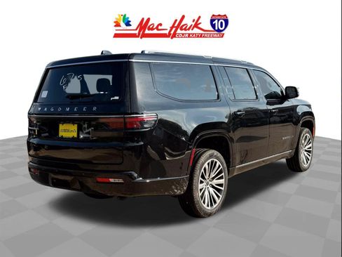 New 2025 Jeep Wagoneer L Series II AWD/4WD image 7