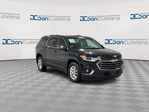 Used 2019 Chevrolet Traverse LT FWD image 3
