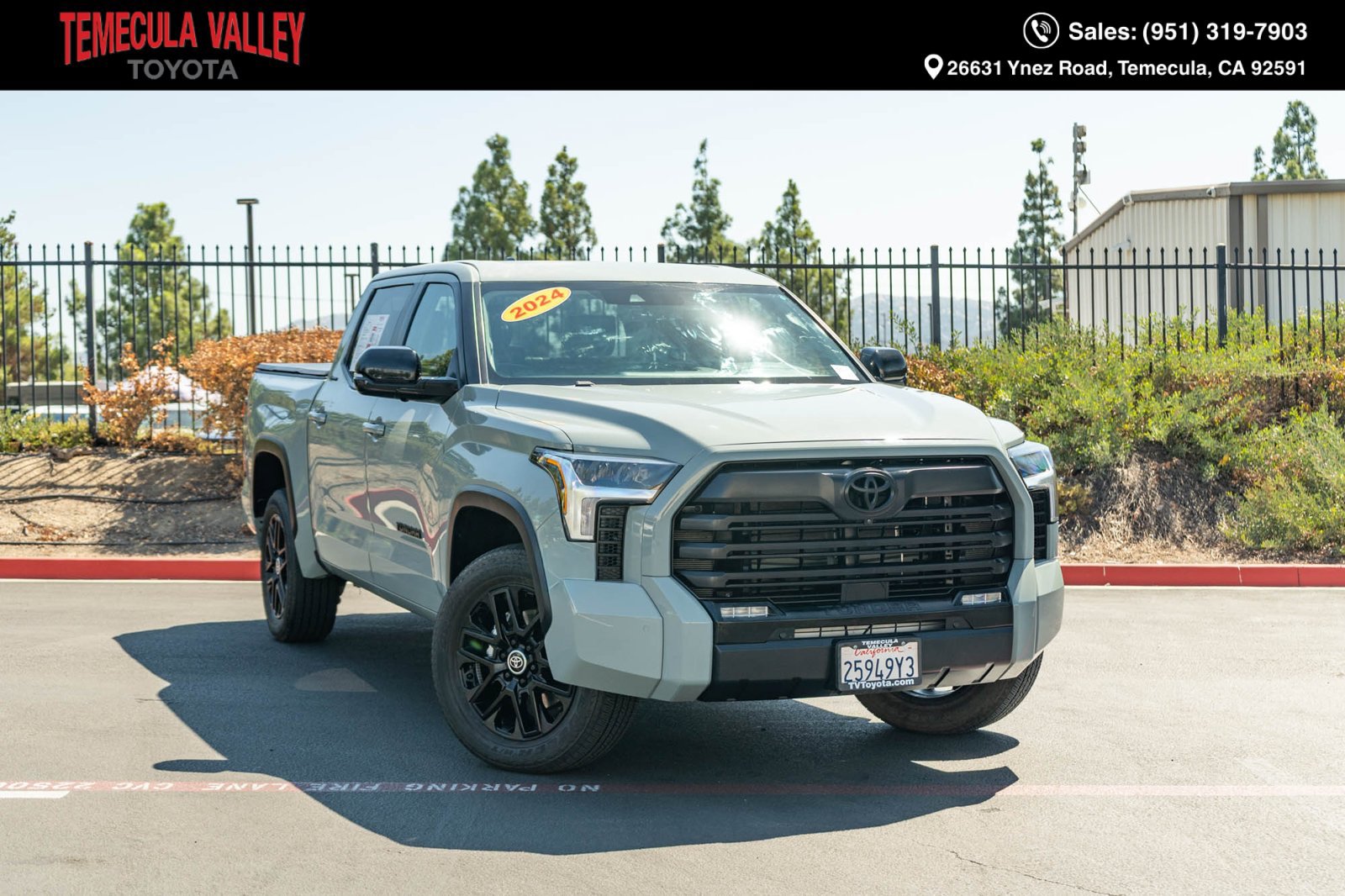Used 2024 Toyota Tundra Limited AWD/4WD image 1