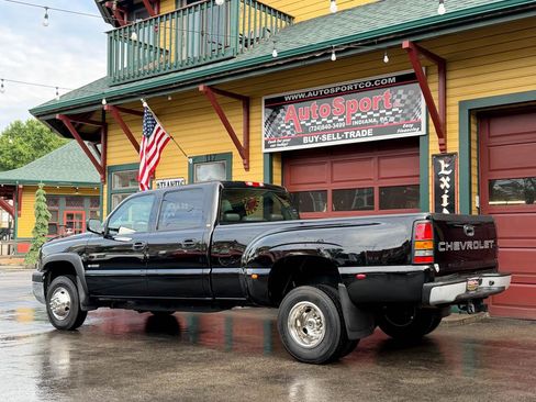 Used 2005 Chevrolet Silverado 3500 4x4 Crew Cab w/ Skid Plate Package image 9