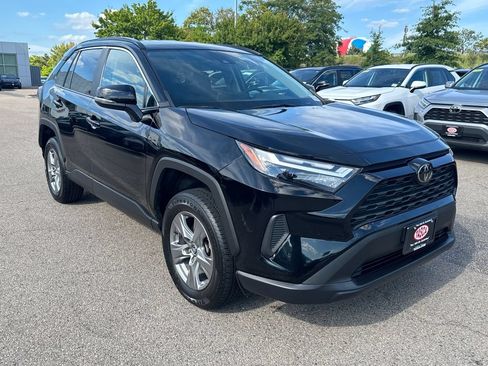 Used 2024 Toyota RAV4 XLE FWD image 10