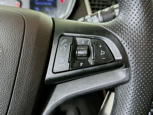 Used 2020 Chevrolet Trax LS FWD image 16