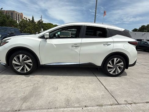 Used 2019 Nissan Murano SL w/ SL Technology Package FWD image 12