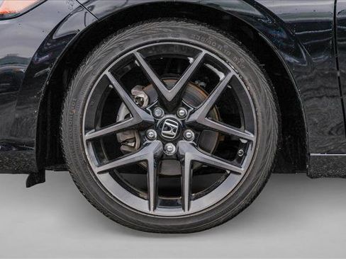 Used 2024 Honda Civic Sport Touring image 9