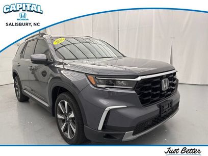 Used 2025 Honda Pilot Elite