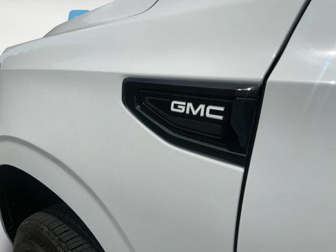 Used 2023 GMC Yukon Denali AWD/4WD image 23