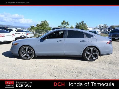 Used 2023 Honda Accord Sport image 4