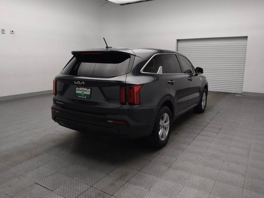 Used 2023 Kia Sorento LX FWD image 9