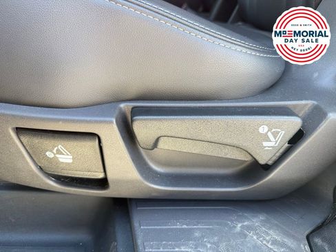 Used 2023 Subaru Ascent Touring AWD/4WD image 26