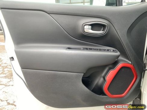 Certified 2021 Jeep Renegade Trailhawk image 22