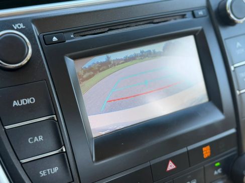 Used 2015 Toyota Camry LE FWD image 34