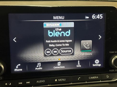 Used 2023 Nissan Rogue SV image 19