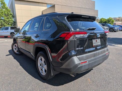 Used 2020 Toyota RAV4 LE w/ All Weather Liner Package AWD/4WD image 6