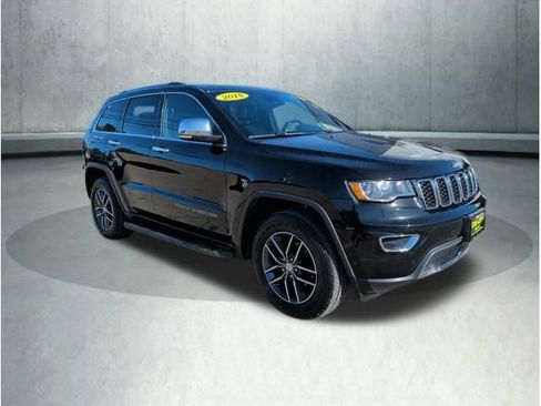 Used 2018 Jeep Grand Cherokee Limited image 10