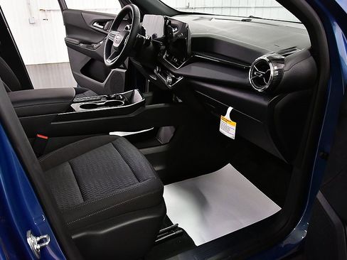 New 2026 Chevrolet Equinox LT image 26