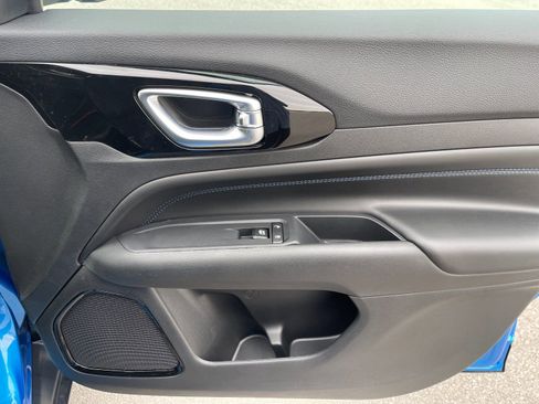 New 2026 Jeep Compass Latitude image 18