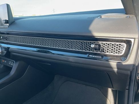 Used 2024 Honda Civic Sport image 28