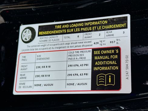 Certified 2025 Mercedes-Benz GLB 250 4MATIC image 38