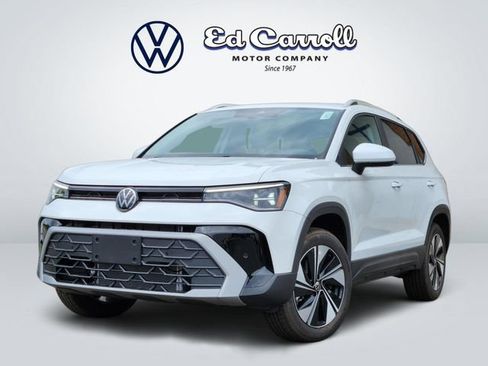 New 2026 Volkswagen Taos SE AWD/4WD image 1