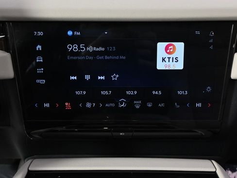 New 2026 Lincoln Navigator L Reserve w/ Jet Appearance Package image 29