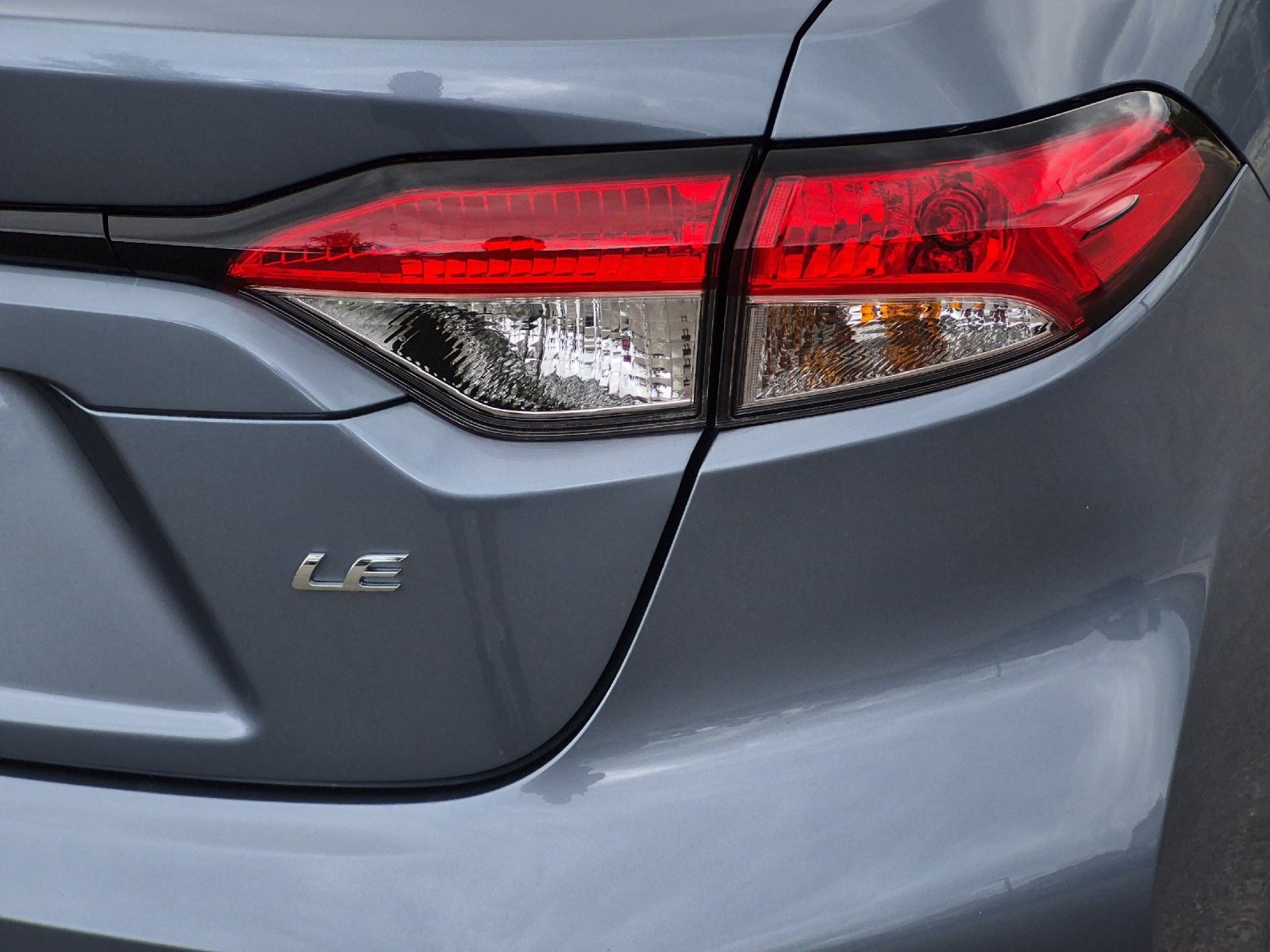 Used 2026 Toyota Corolla LE w/ LE Premium Package FWD image 23