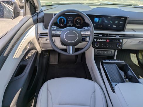 New 2026 Hyundai Tucson Blue SE image 17