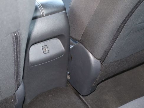 Used 2024 Nissan Sentra SV FWD image 18