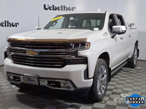 Used 2019 Chevrolet Silverado 1500 High Country w/ Technology Package image 3