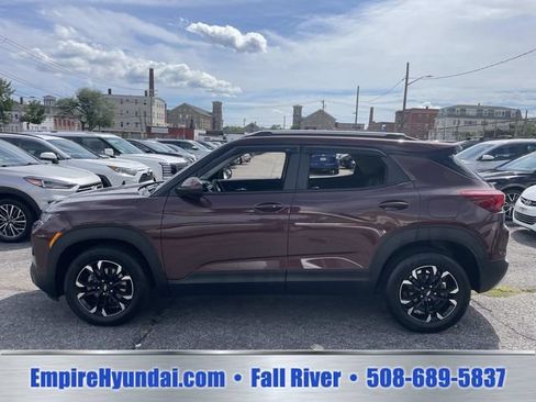 Used 2023 Chevrolet TrailBlazer LT w/ Convenience Package FWD image 10