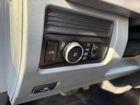 Used 2023 Ford F350 XLT image 27