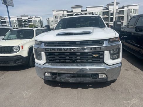 Used 2022 Chevrolet Silverado 3500 LT w/ Convenience Package AWD/4WD image 10